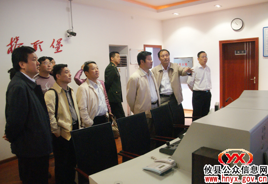 攸县组织领导干部赴株洲桥头堡接受警示教育
