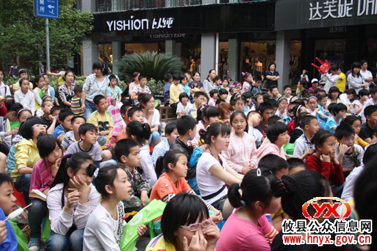 “双休”见闻：第六届“小新星杯”全国儿童英语朗诵预选赛攸县赛区开赛