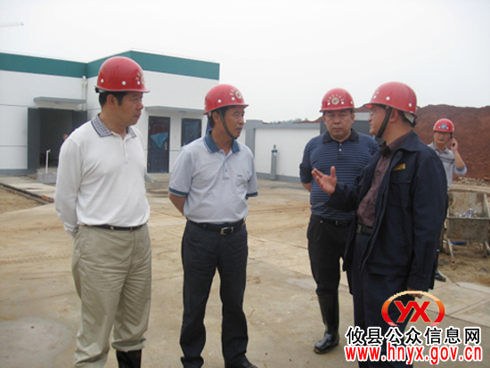 市领导翟笃培一行来攸县网岭镇视察重点工程建设