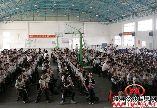 长鸿学校艺术组举行大型葫芦丝演奏讲座