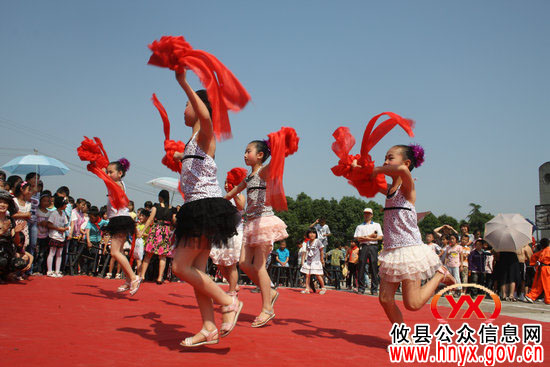 攸县酒埠江镇中心完小庆祝“六&middot;一”儿童节