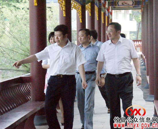 长沙县党政考察团认为“攸县城建与管理方法值得借鉴”