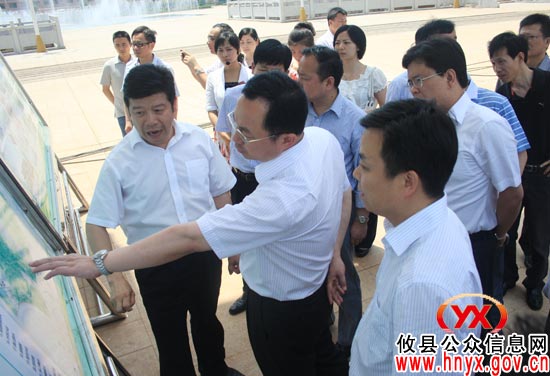 长沙县党政考察团认为“攸县城建与管理方法值得借鉴”