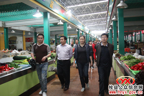 郴州市商务局组团来攸县考察市场建设和管理工作