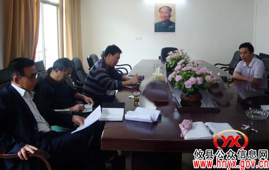蔡三星一行到槚山乡进行老年教育工作调研
