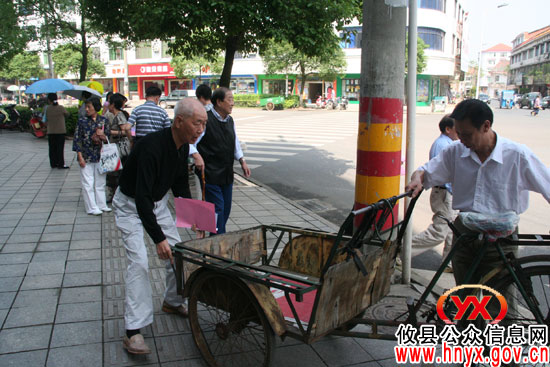 【三创四化】攸县53名老干部献余热又上街头参与规劝