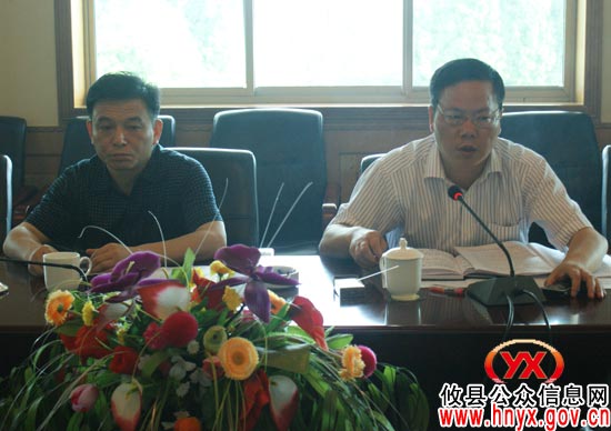 县党代会即将举行，谭智勇主持召开乡镇村代表座谈会