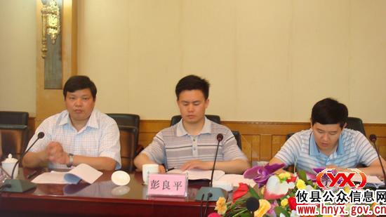 省减负办主任何仁芽来攸县督查农民负担监督管理工作