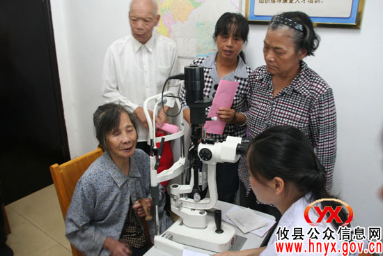 攸县2011年“白内障患者复明工程”正式启动