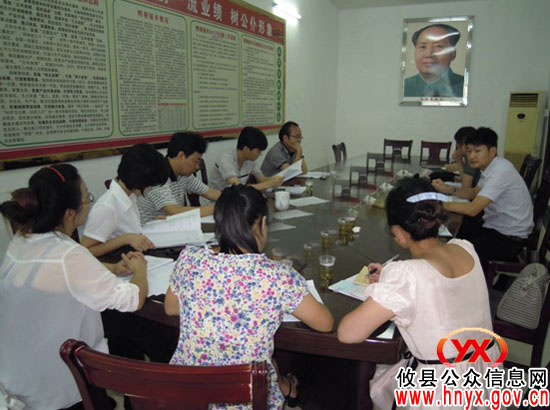 共青团攸县县委到鸭塘铺乡进行团工作指导调研