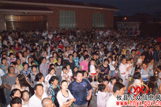 “雅乐声声颂党恩”专场音乐会昨晚在滨江大道举行