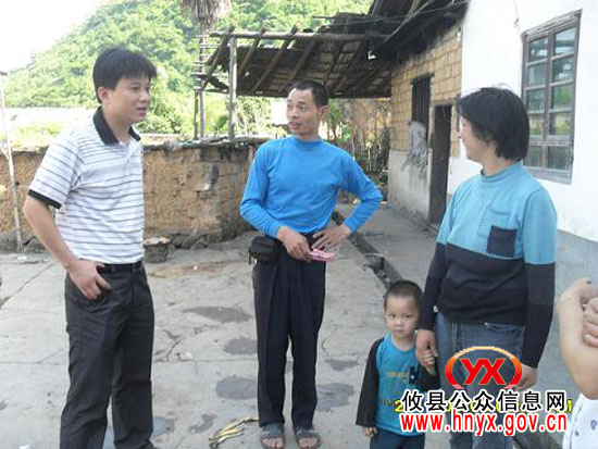 攸县鸾山镇走访慰问计生贫困母亲