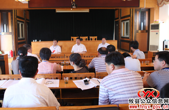 【直通“党代会”】与会代表认真讨论“两个报告” 邝邹飞参与讨论