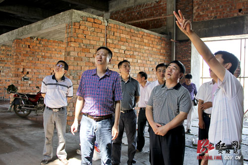 余明刚一行来炎督查农贸市场建设、定点屠宰、物价工作
