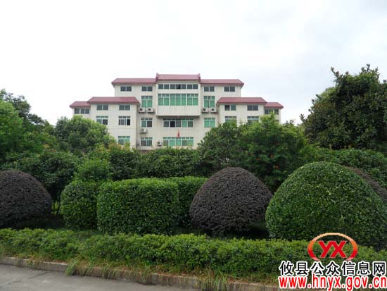 攸县卫生局荣获市级“园林式单位”称号