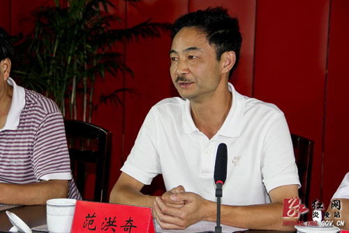 范洪奇出席教育局召开的2011年度专项工作评议动员会