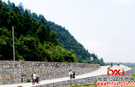 中元节，攸县白龙洞迎来醴陵一支骑摩托车队