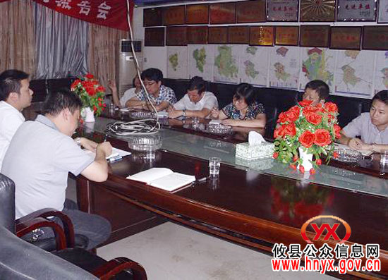 汤小红一行到桃水镇调研指导工作