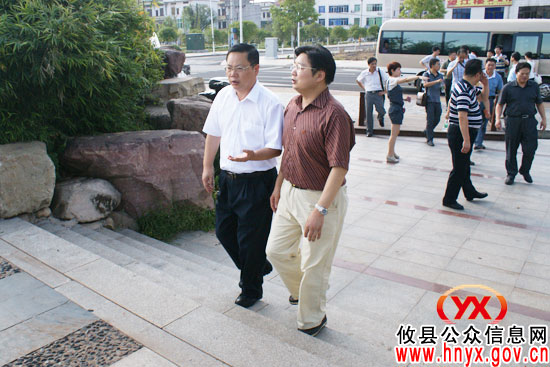 邵阳市大祥区委副书记李桂楚率团来攸县考察城乡建设与管理