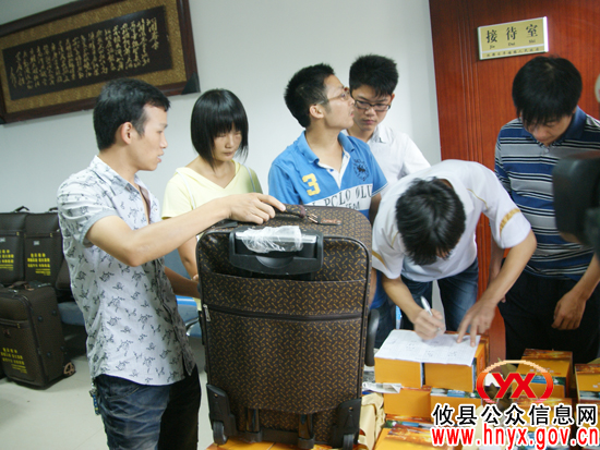 攸县石羊塘镇召开2011级大学新生座谈会