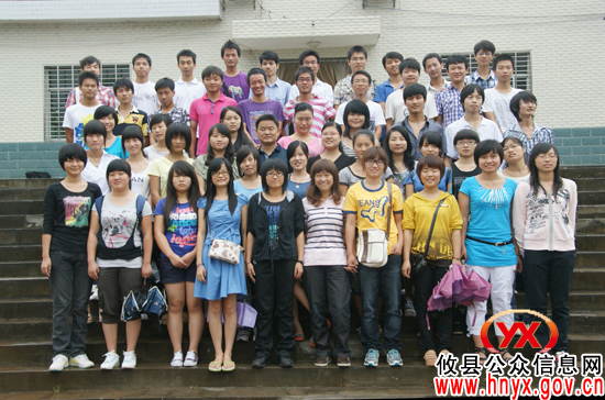 攸县石羊塘镇召开2011级大学新生座谈会