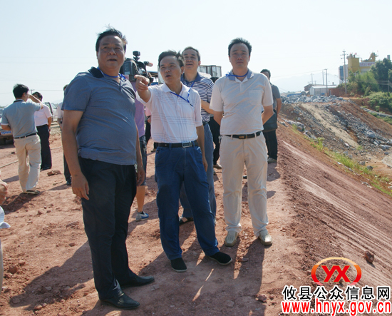 攸县人大常委会组织视察今年有关重点工程项目建设