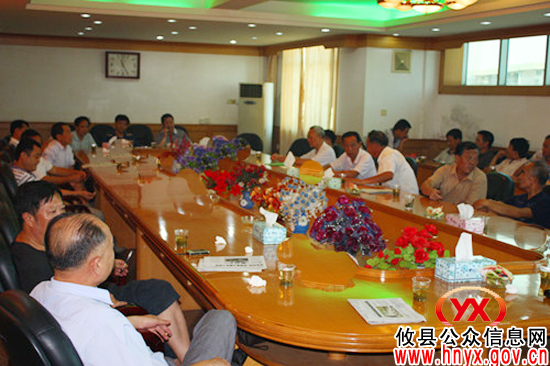 攸县人民法院召开“八一”座谈会