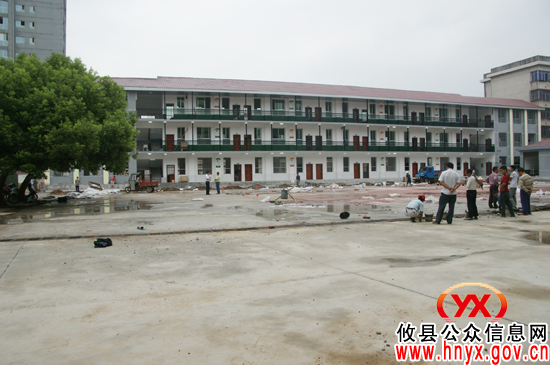 攸县东北街小学抢抓改造进度迎开学