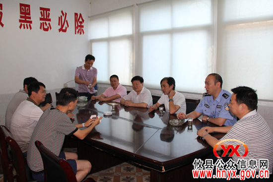 李子善一行看望慰问受伤公安缉毒民警
