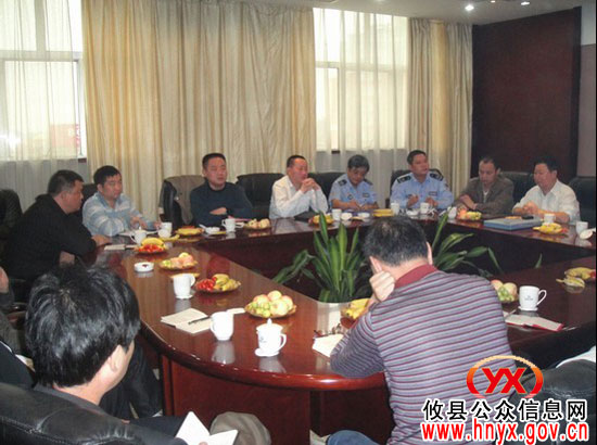 市运管处处长谢跃飞一行来攸县督查道路运输安全隐患排查工作