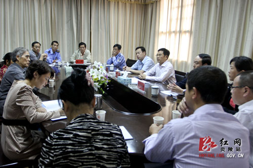 黄诗燕：以心换心 依法依规为百姓解决实际问题