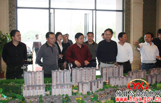 湖北省罗田县委副书记郑光文率团来攸县考察城市管理