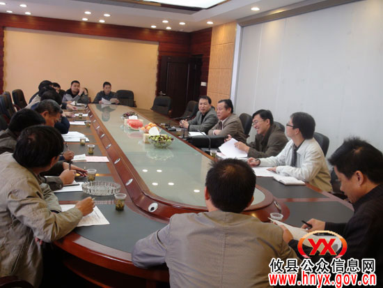 市发改委副主任梁国荣一行到攸州工业园督查工作