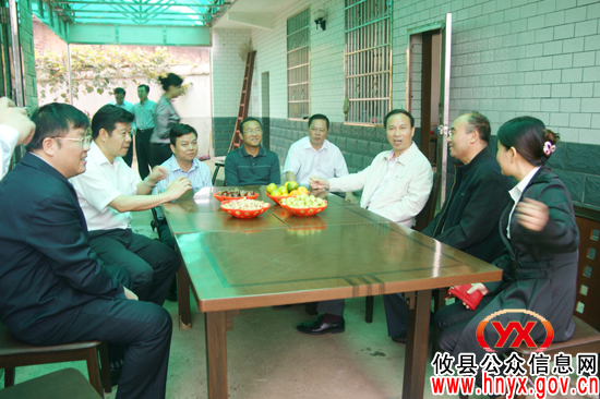 市委书记陈君文一行来攸县视察指导工作