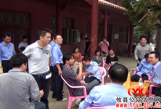 攸县司法局举行“强身健体迎国庆”登山活动