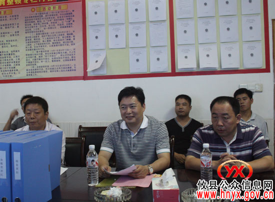 市食安委办主任李能斌一行来攸县督查专项工作