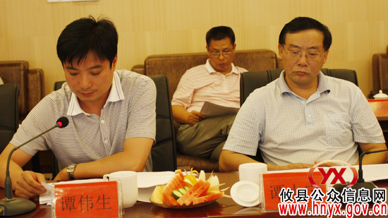 市人大常委会副主任杨宋虎一行来攸县督查科技工作