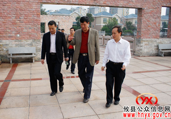 洞口县许又龙一行来攸县考察城乡环境治理工作