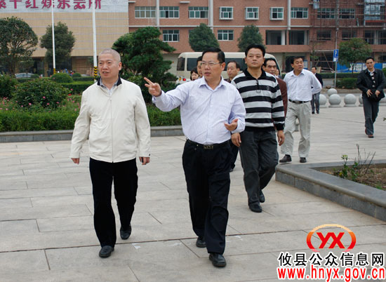 省住建厅宋路明一行来攸县考察城乡环境同治工作