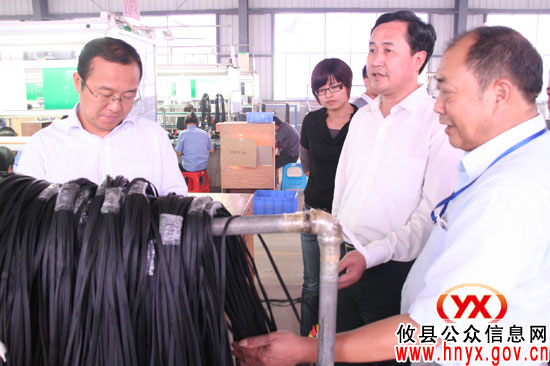 市商务局长袁生华一行来攸县视察指导招商引资工作