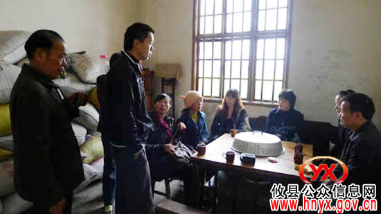 攸县网岭镇开展特困妇女走访活动