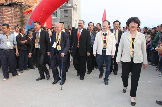世界谭氏宗亲寻根茶陵祭先祖