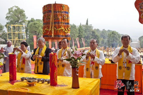 辛卯年海峡两岸炎帝神农祭祀大典隆重举行