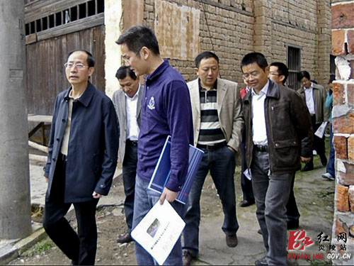 省广电局领导来十都考察调研万寿宫重建项目