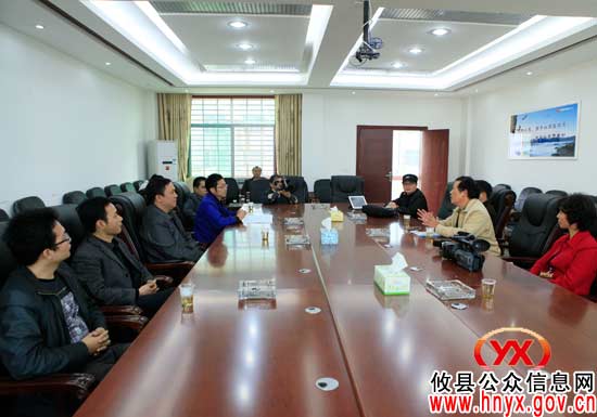 电影《无品村官》剧本先遣组来攸县进行考察