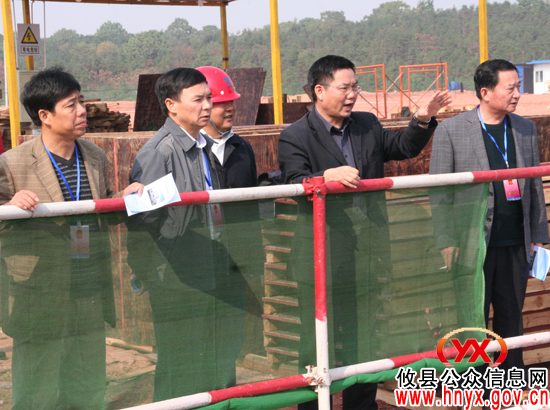 市十三届人大代表攸县代表团视察重点工程建设