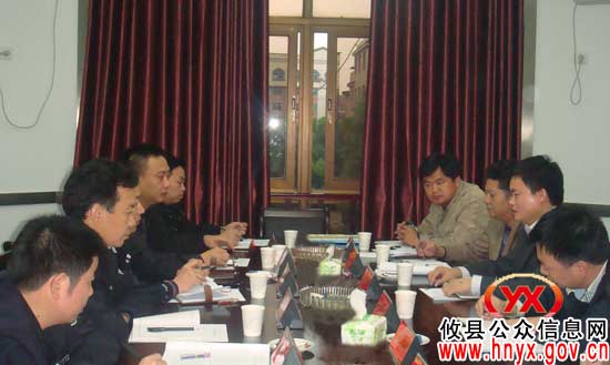 彭良平一行到县公安局调研指导工作