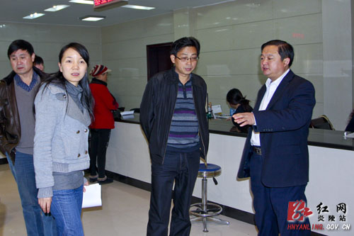 市政府检查组来我县考核检查政务公开工作