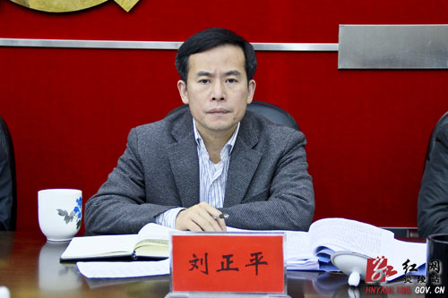 县委召开经济工作座谈会研究谋划明年经济工作