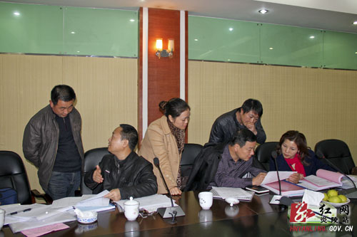 市2011年保障性住房目标任务考核组来我县考核